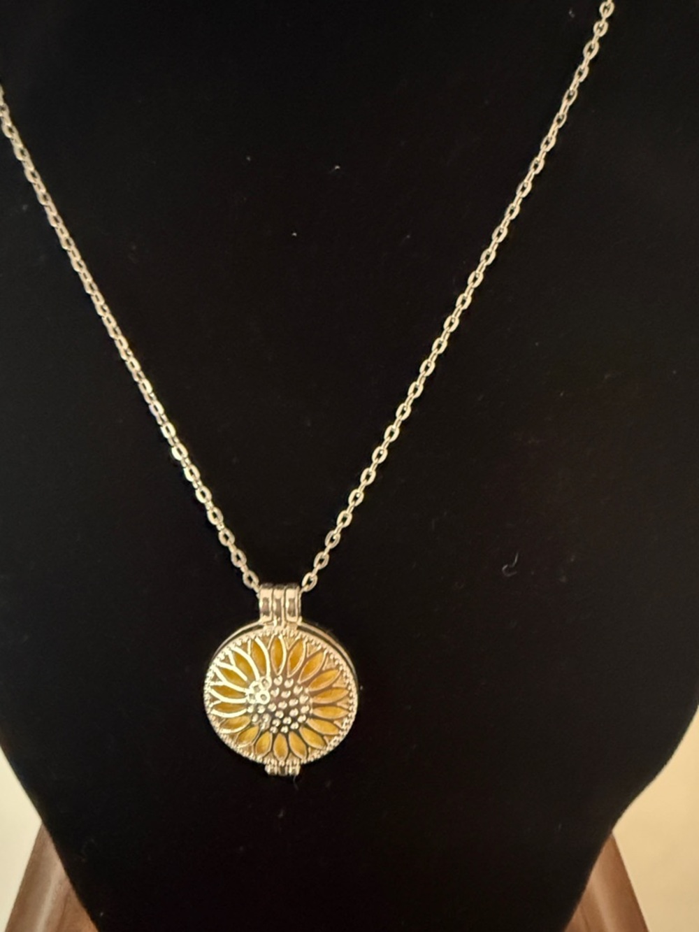 Sunflower Locket Diffuser/ Perfume Necklace -Women’s Jewelry